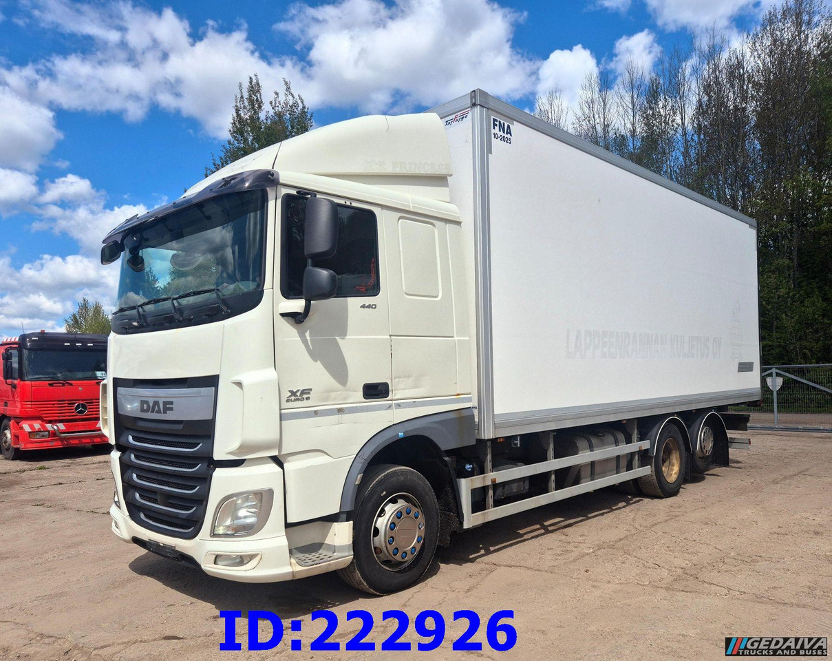 DAF XF 106 440 FAR 6x2 Euro6 - Izotermický nákladní automobil: obrázok 4 DAF XF 106 440 FAR 6x2 Euro6 - Izotermický nákladní automobil: obrázok 4
