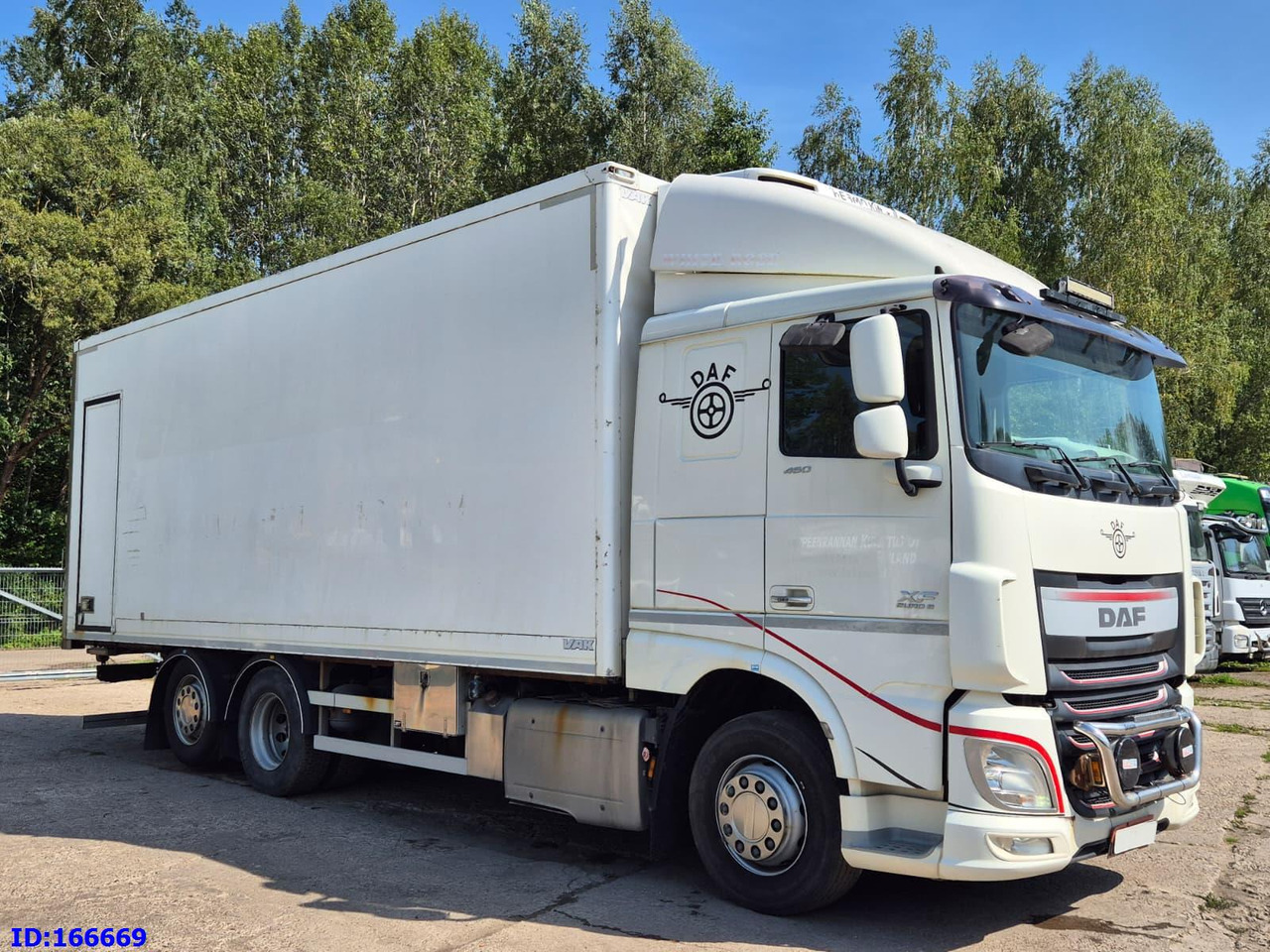 DAF XF 106.460 FAR 6X2 Euro6 - Chladirenské nákladné vozidlo: obrázok 4 DAF XF 106.460 FAR 6X2 Euro6 - Chladirenské nákladné vozidlo: obrázok 4
