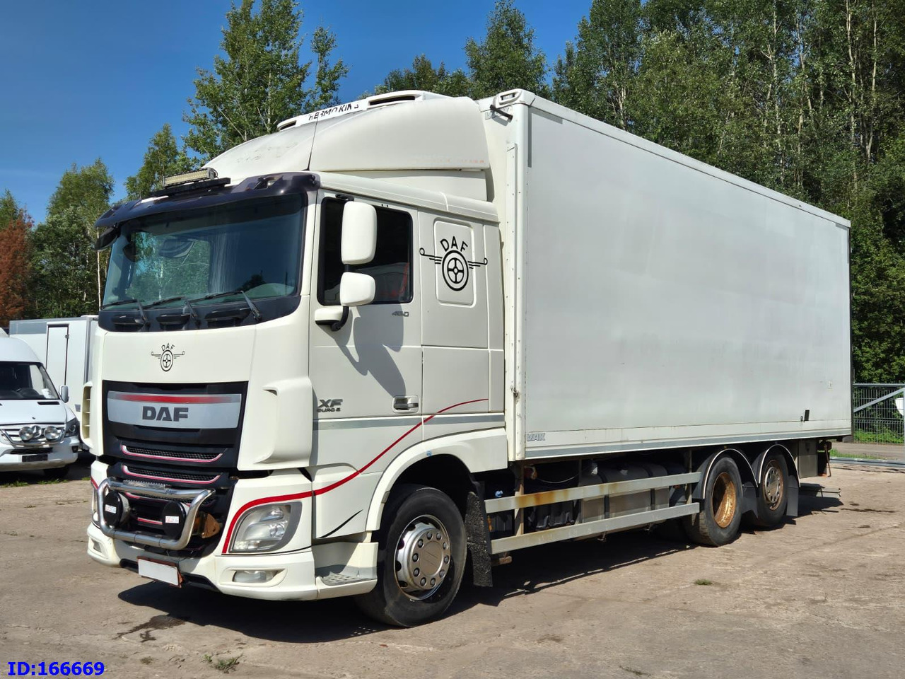 DAF XF 106.460 FAR 6X2 Euro6 - Chladirenské nákladné vozidlo: obrázok 1 DAF XF 106.460 FAR 6X2 Euro6 - Chladirenské nákladné vozidlo: obrázok 1