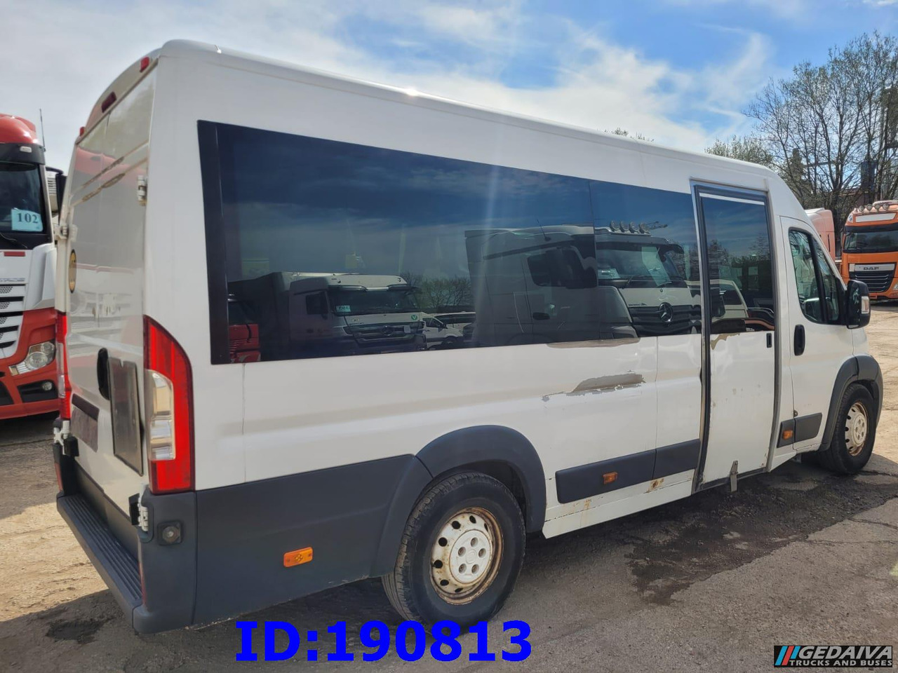 FIAT Ducato - VIP - 17 Seater - Autokar: obrázok 5 FIAT Ducato - VIP - 17 Seater - Autokar: obrázok 5
