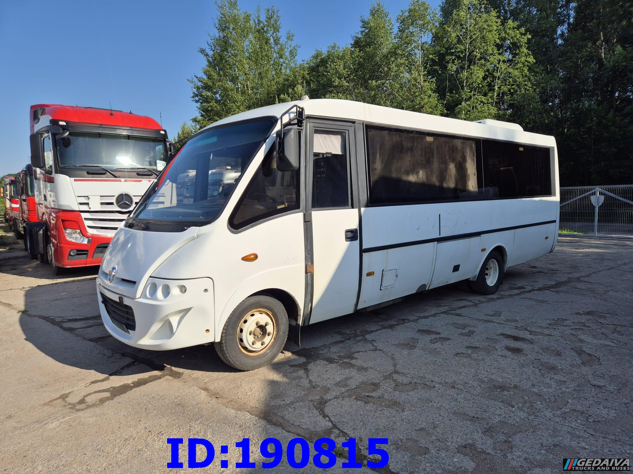 IVECO 65c18 Thesi Kapena 27place (Engine problem) - Autokar: obrázok 4 IVECO 65c18 Thesi Kapena 27place (Engine problem) - Autokar: obrázok 4