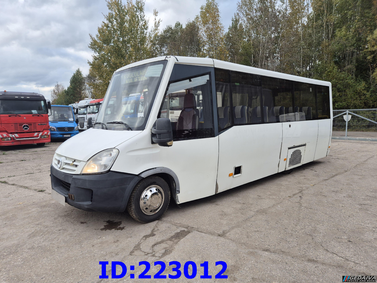 IVECO Daily 50C18 - 23-seater - Autokar: obrázok 1 IVECO Daily 50C18 - 23-seater - Autokar: obrázok 1