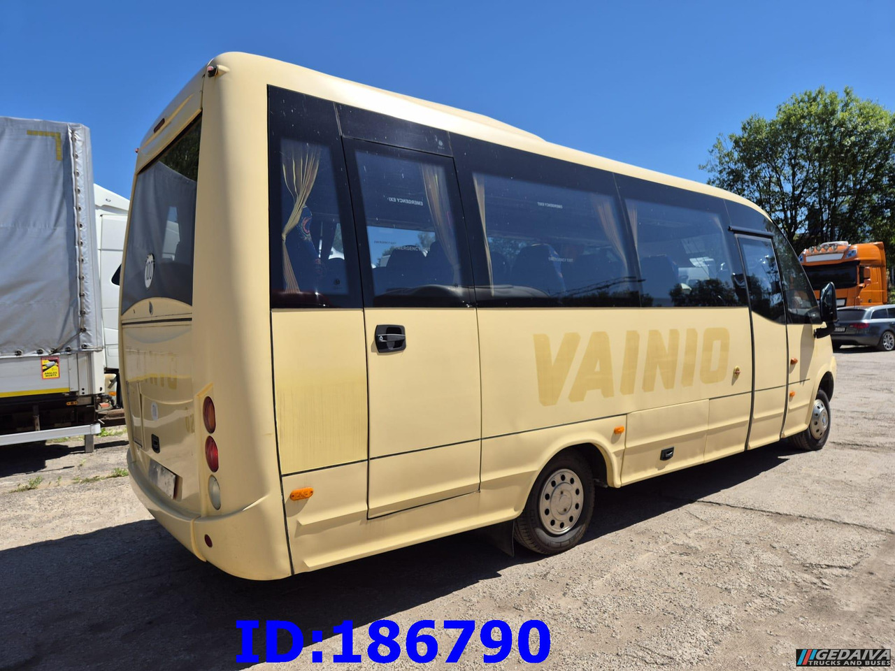 IVECO Wing Daily Tourys 25-seater - Autokar: obrázok 5 IVECO Wing Daily Tourys 25-seater - Autokar: obrázok 5