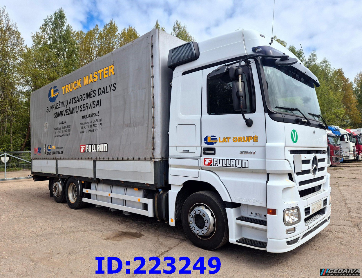 MERCEDES-BENZ Actros 2541 6x2 Retarder Euro5 - Plachtové nákladné vozidlo: obrázok 4 MERCEDES-BENZ Actros 2541 6x2 Retarder Euro5 - Plachtové nákladné vozidlo: obrázok 4