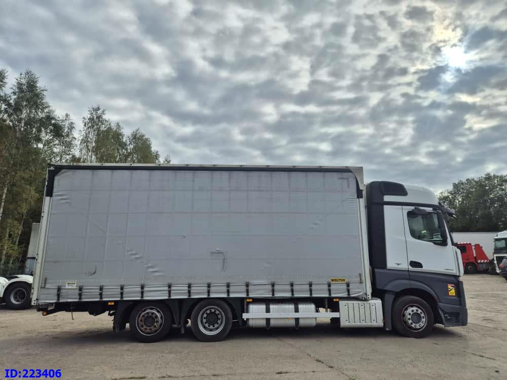 MERCEDES-BENZ Actros 2542 6x2 Euro6 - Plachtové nákladné vozidlo: obrázok 5 MERCEDES-BENZ Actros 2542 6x2 Euro6 - Plachtové nákladné vozidlo: obrázok 5