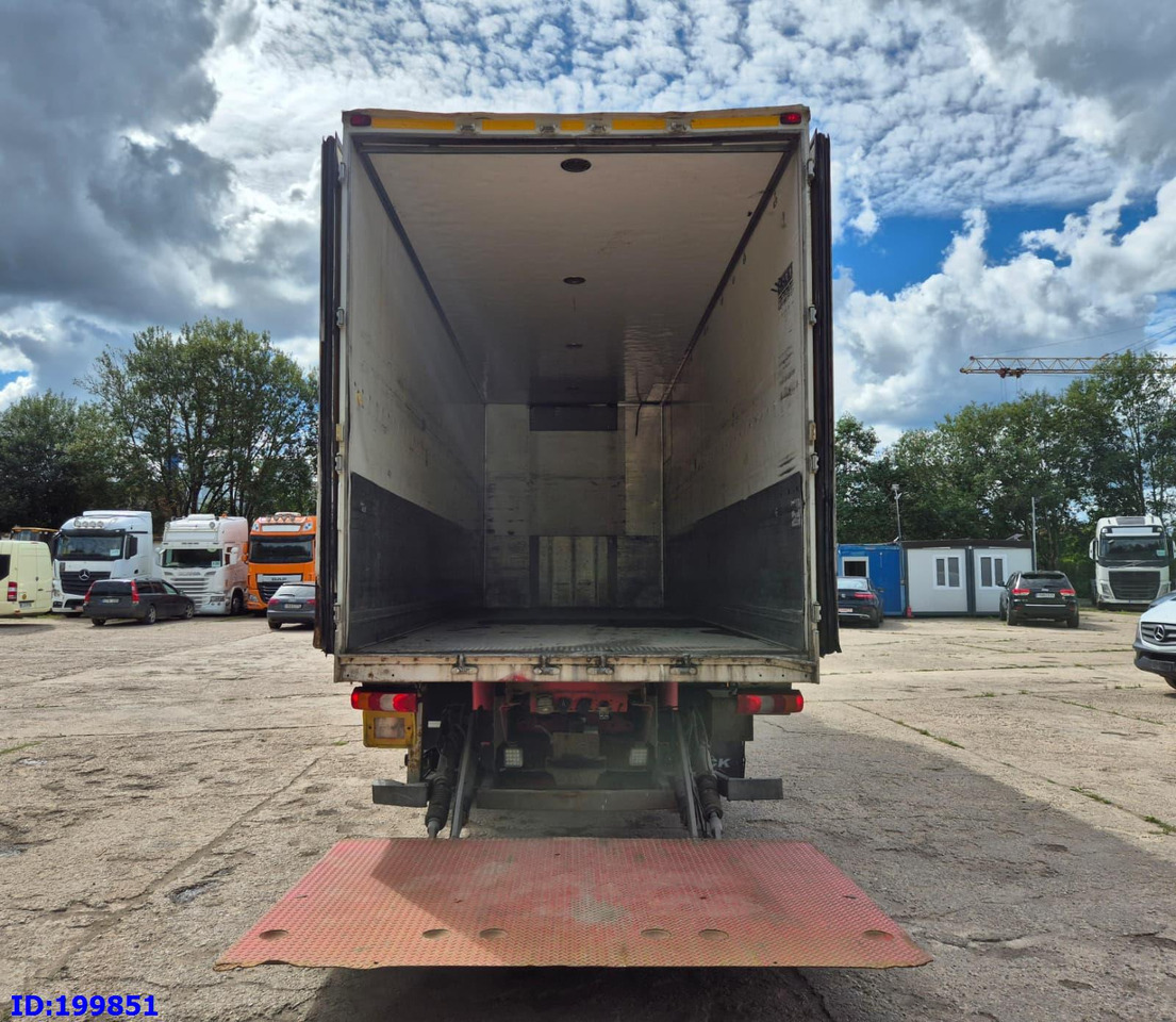 Skříňový nákladní auto MERCEDES-BENZ Actros 2551 6x2 Euro5: obrázok 8