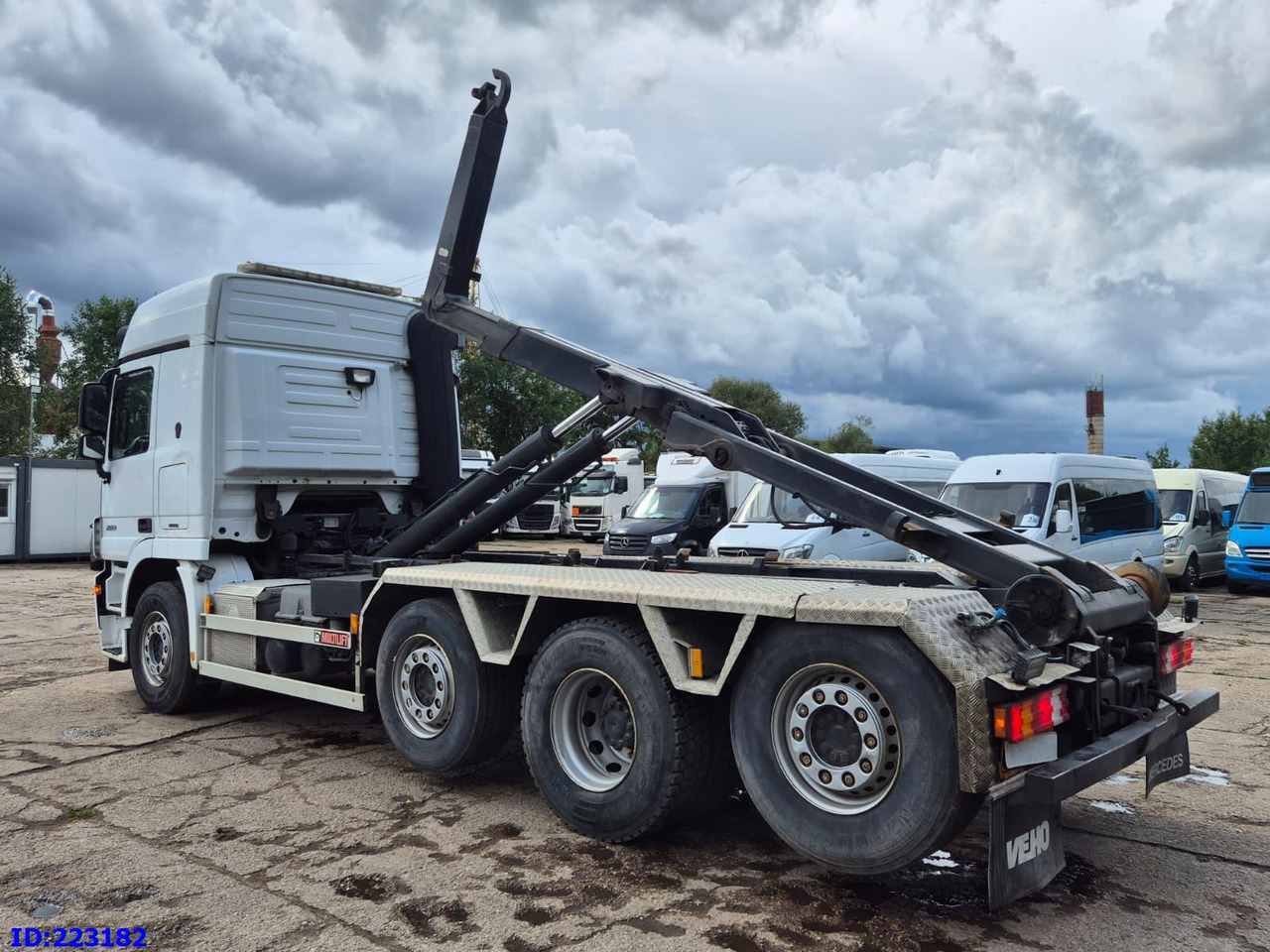 Hákový nosič kontajnerov MERCEDES-BENZ Actros 2551 8x2 V8 Retarder: obrázok 8