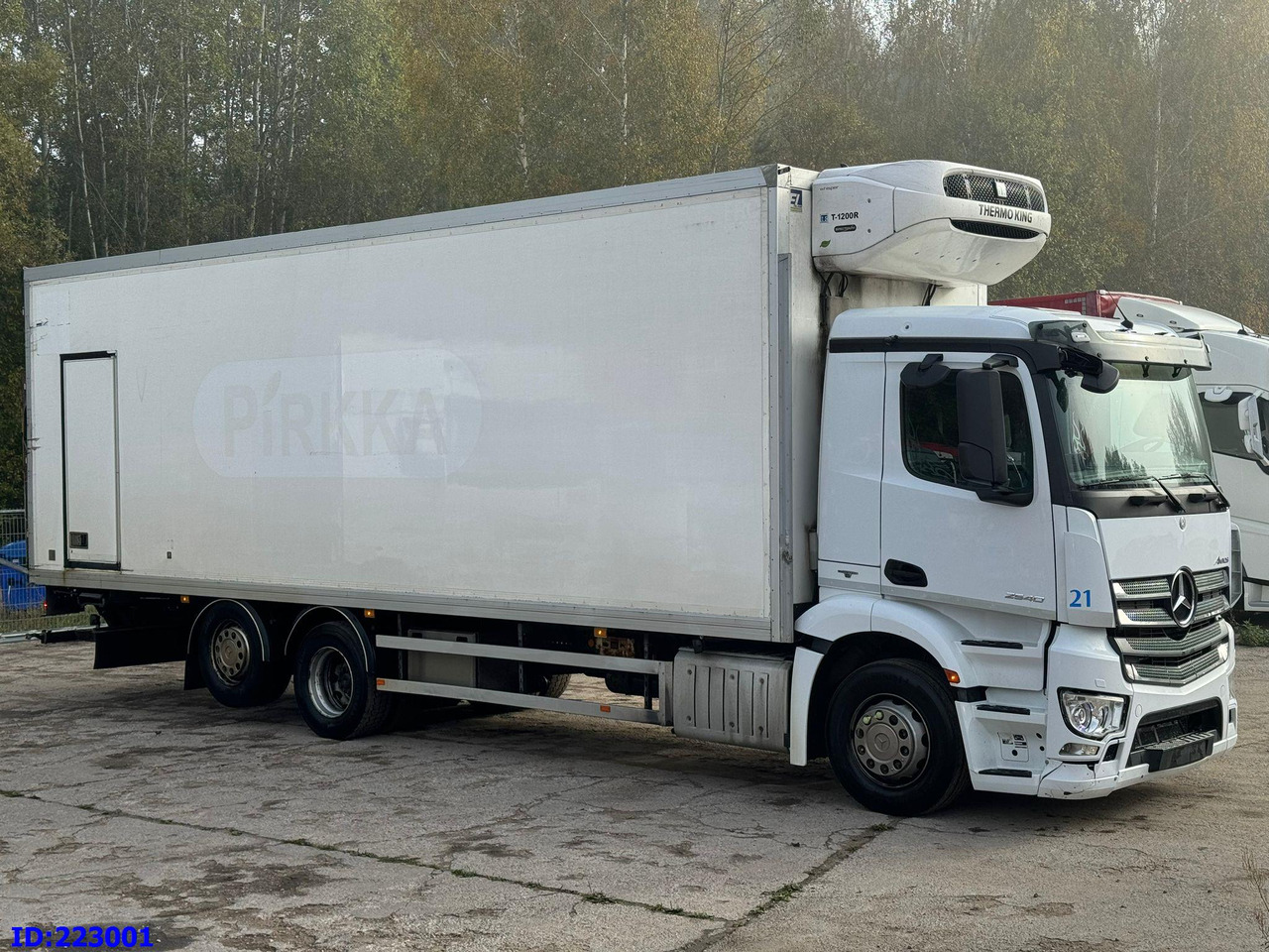 MERCEDES-BENZ Antos 2540 6x2 Euro6 - Chladirenské nákladné vozidlo: obrázok 2 MERCEDES-BENZ Antos 2540 6x2 Euro6 - Chladirenské nákladné vozidlo: obrázok 2