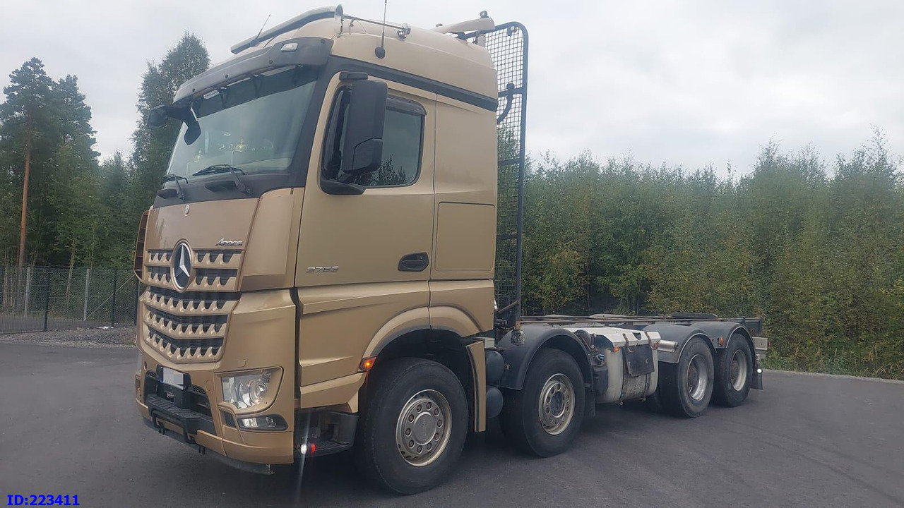 MERCEDES-BENZ Arocs 3763 8x4 Euro6 - Podvozek s kabinou: obrázok 1 MERCEDES-BENZ Arocs 3763 8x4 Euro6 - Podvozek s kabinou: obrázok 1