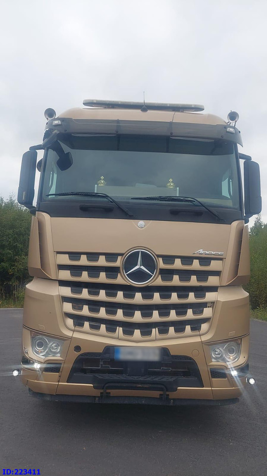 MERCEDES-BENZ Arocs 3763 8x4 Euro6 - Podvozek s kabinou: obrázok 2 MERCEDES-BENZ Arocs 3763 8x4 Euro6 - Podvozek s kabinou: obrázok 2