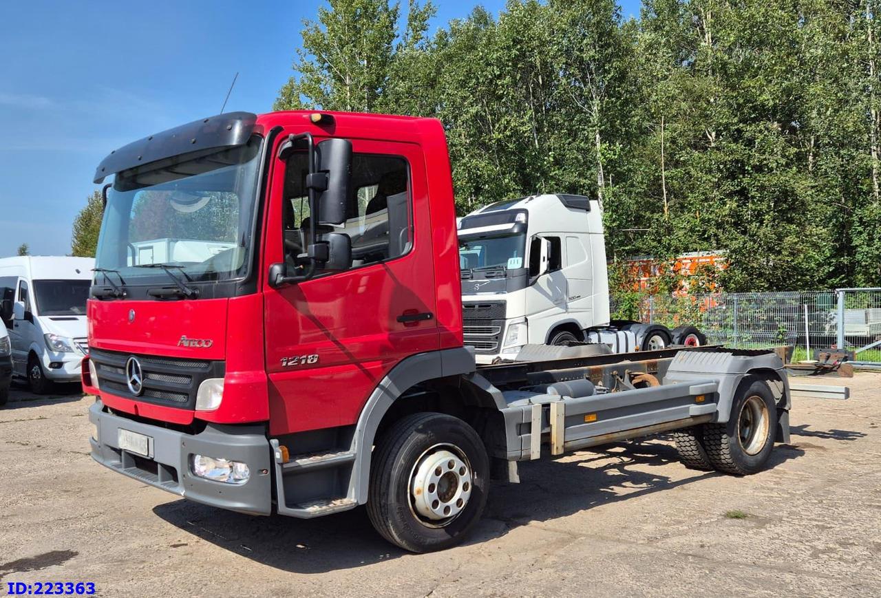 MERCEDES-BENZ Atego 1218 - Full steel - Manual (3 seats) - Podvozek s kabinou: obrázok 1 MERCEDES-BENZ Atego 1218 - Full steel - Manual (3 seats) - Podvozek s kabinou: obrázok 1