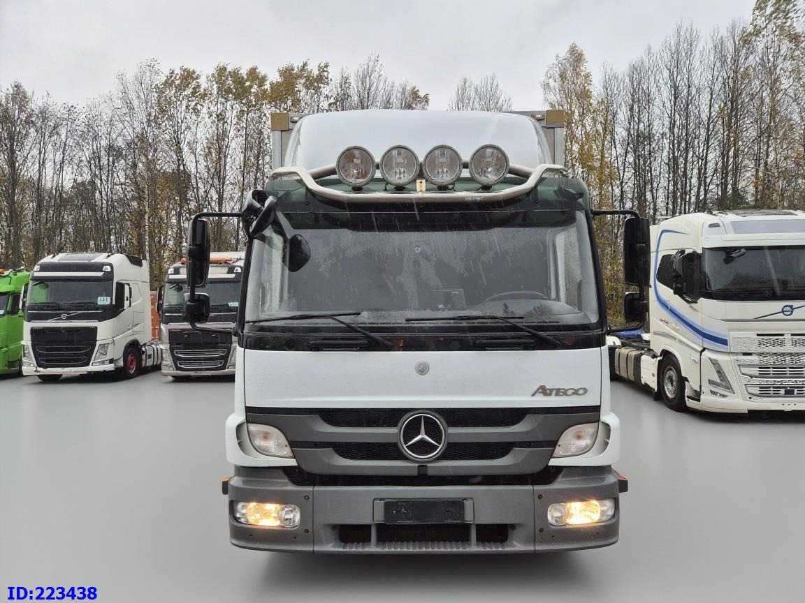 MERCEDES-BENZ Atego 1222 - Skříňový nákladní auto: obrázok 2 MERCEDES-BENZ Atego 1222 - Skříňový nákladní auto: obrázok 2