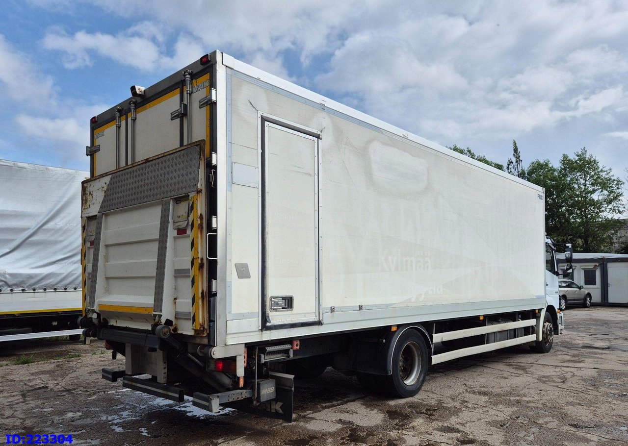 MERCEDES-BENZ Axor 1829 Euro5 - Chladirenské nákladné vozidlo: obrázok 5 MERCEDES-BENZ Axor 1829 Euro5 - Chladirenské nákladné vozidlo: obrázok 5
