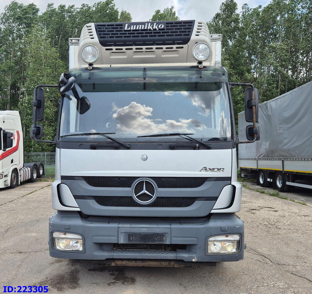 MERCEDES-BENZ Axor 1829 Euro5 Manual + Tail lift - Chladirenské nákladné vozidlo: obrázok 2 MERCEDES-BENZ Axor 1829 Euro5 Manual + Tail lift - Chladirenské nákladné vozidlo: obrázok 2