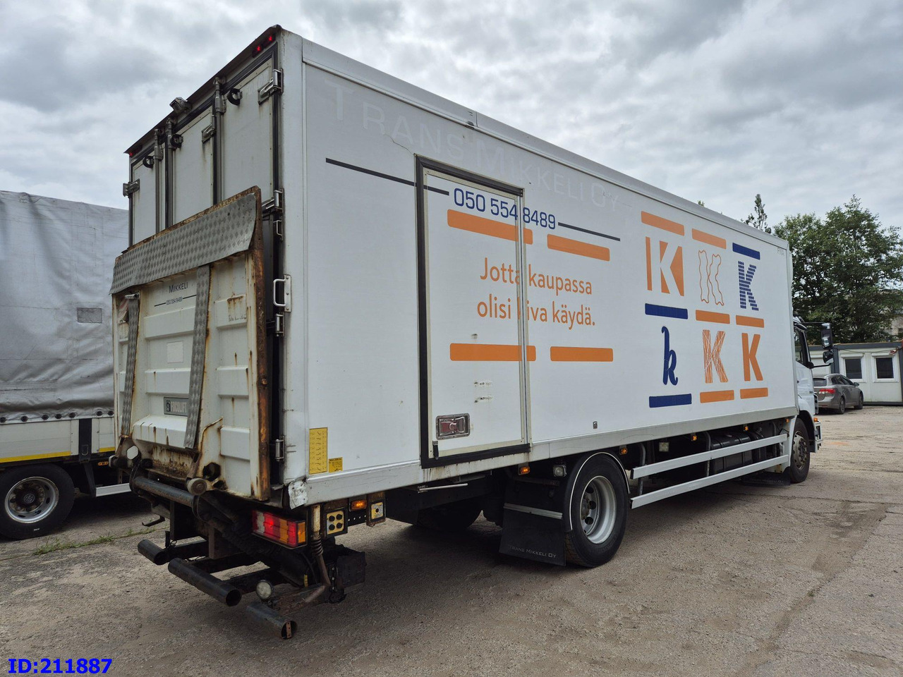 MERCEDES-BENZ Axor 1833 - Manual - Chladirenské nákladné vozidlo: obrázok 5 MERCEDES-BENZ Axor 1833 - Manual - Chladirenské nákladné vozidlo: obrázok 5