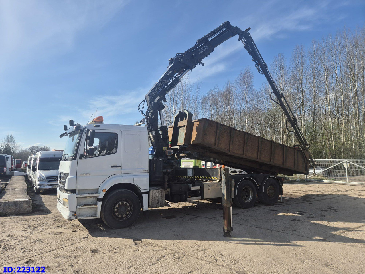 MERCEDES-BENZ Axor 2533 6x2 + Atlas 332.3E Crane - Sklápač: obrázok 1 MERCEDES-BENZ Axor 2533 6x2 + Atlas 332.3E Crane - Sklápač: obrázok 1