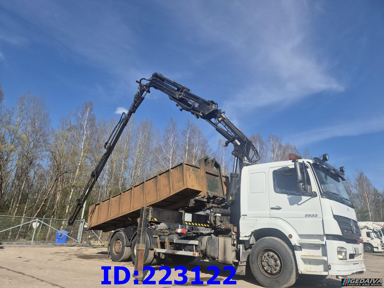 MERCEDES-BENZ Axor 2533 6x2 + Atlas 332.3E Crane - Sklápač: obrázok 4 MERCEDES-BENZ Axor 2533 6x2 + Atlas 332.3E Crane - Sklápač: obrázok 4