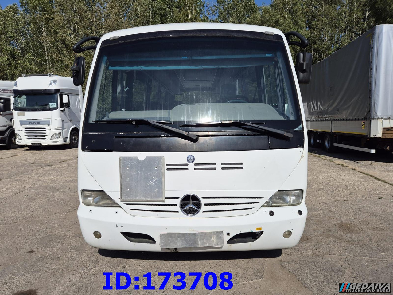 MERCEDES-BENZ Medio 30 Seat - Autokar: obrázok 2 MERCEDES-BENZ Medio 30 Seat - Autokar: obrázok 2