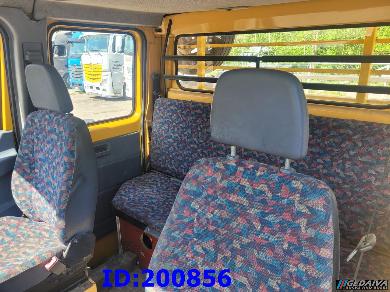 Valníkový/ Plošinový nákladný automobil MERCEDES-BENZ Sprinter 408D - 5 Seater: obrázok 12 Valníkový/ Plošinový nákladný automobil MERCEDES-BENZ Sprinter 408D - 5 Seater: obrázok 12