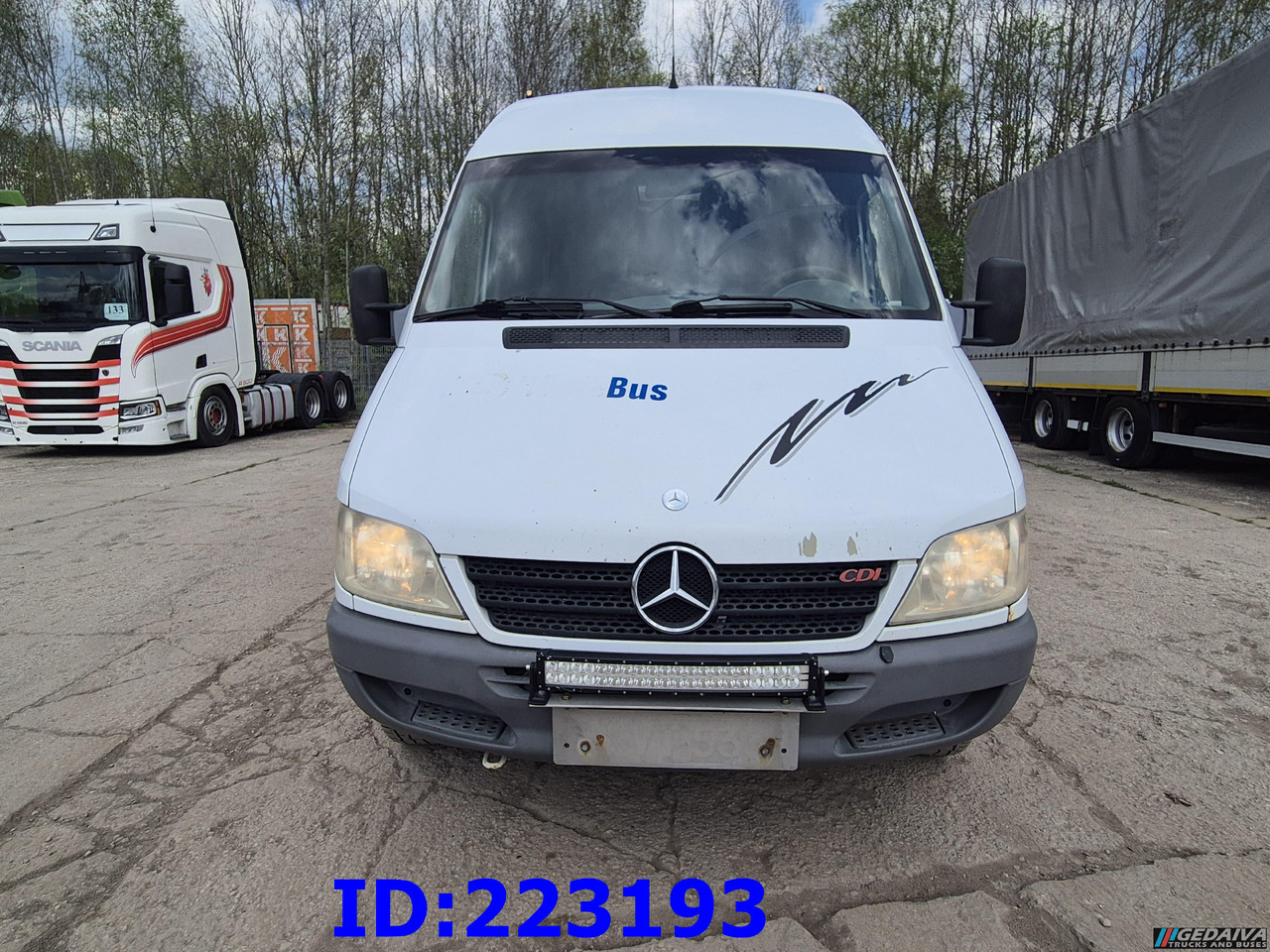 MERCEDES-BENZ Sprinter 416 VIP AC 17-seater - Autokar: obrázok 2 MERCEDES-BENZ Sprinter 416 VIP AC 17-seater - Autokar: obrázok 2