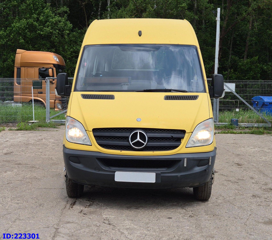 MERCEDES-BENZ Sprinter 515 TRANSFER 23 PLACES - Autokar: obrázok 2 MERCEDES-BENZ Sprinter 515 TRANSFER 23 PLACES - Autokar: obrázok 2