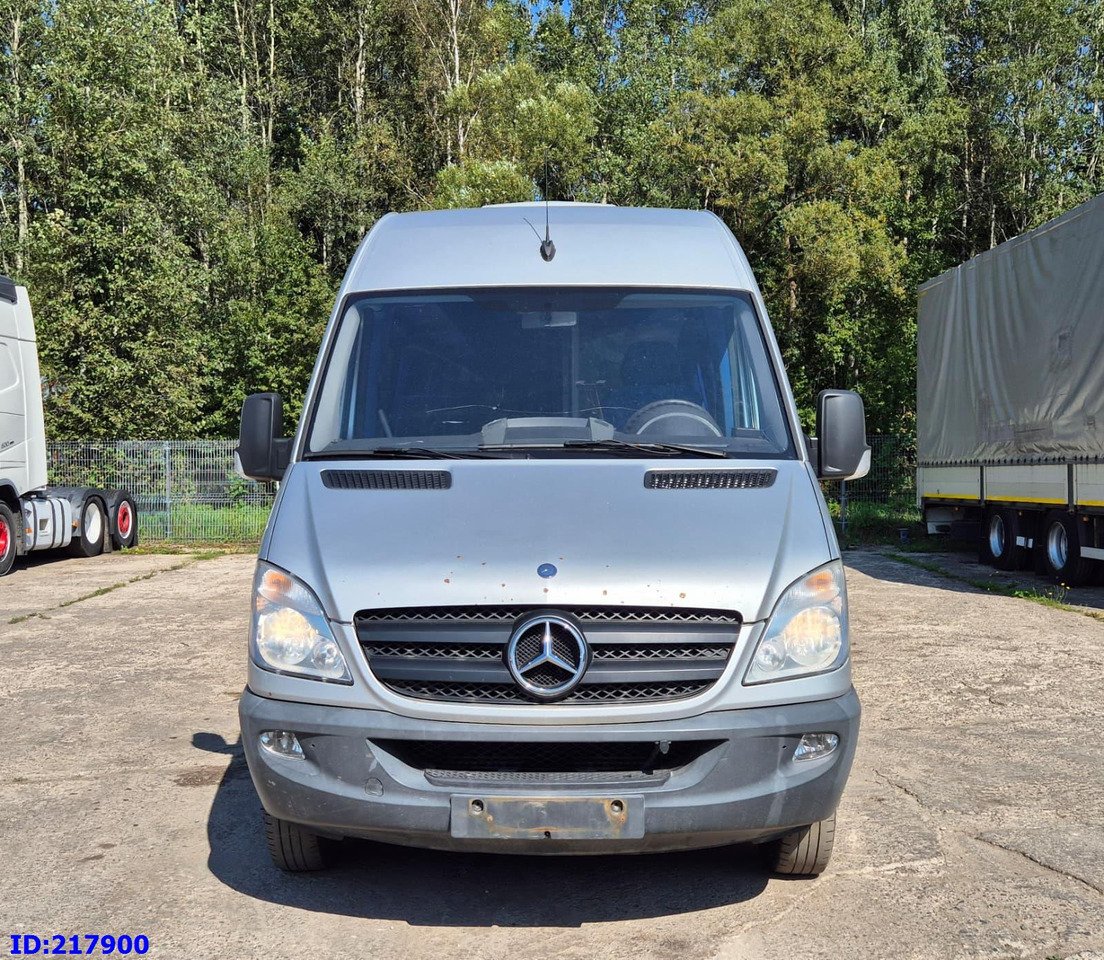 MERCEDES-BENZ Sprinter 516 - VIP -  17 places - Autokar: obrázok 2 MERCEDES-BENZ Sprinter 516 - VIP -  17 places - Autokar: obrázok 2