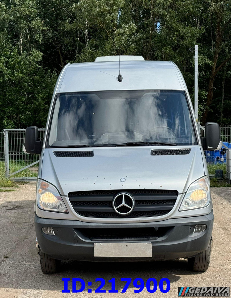 MERCEDES-BENZ Sprinter 516 - VIP - 17 places - Autokar: obrázok 2 MERCEDES-BENZ Sprinter 516 - VIP - 17 places - Autokar: obrázok 2