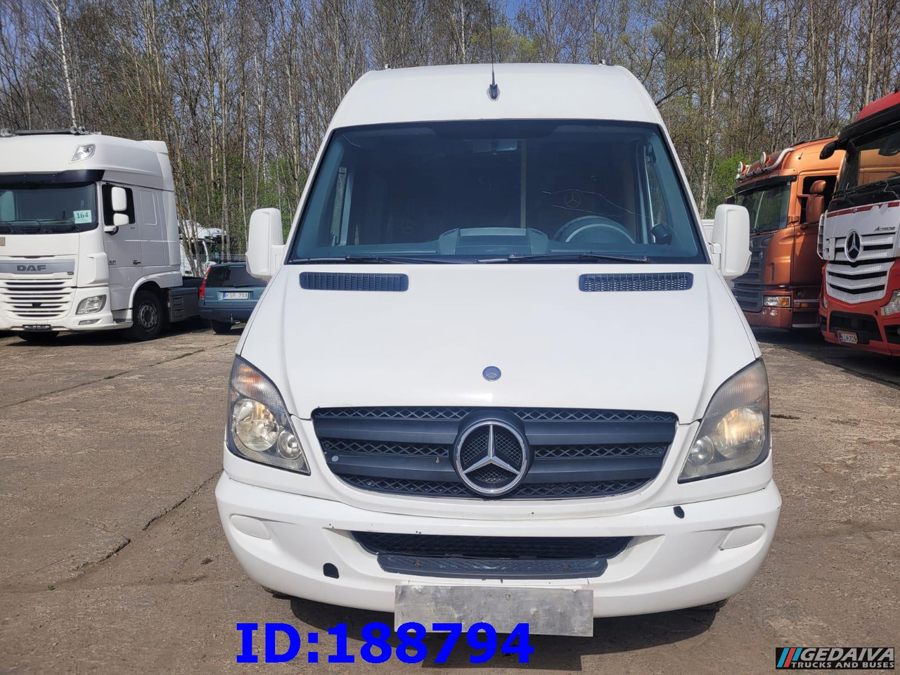 MERCEDES-BENZ Sprinter 518 - Kasten VIP - 20 Seater - Autokar: obrázok 2 MERCEDES-BENZ Sprinter 518 - Kasten VIP - 20 Seater - Autokar: obrázok 2