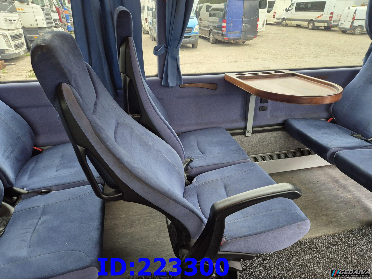 Autokar MERCEDES-BENZ Sprinter 518 VIP - 17 Seater: obrázok 18