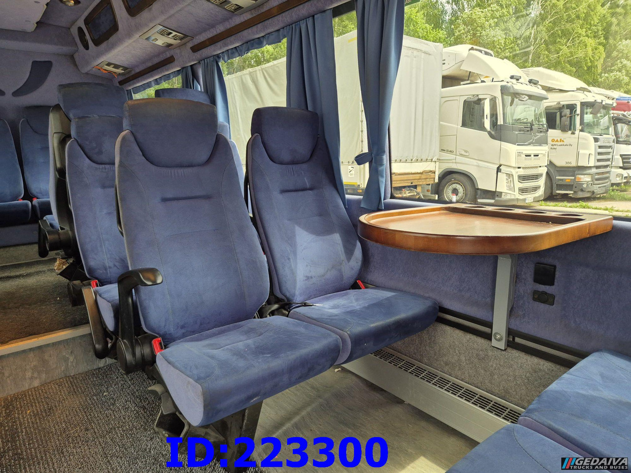 Autokar MERCEDES-BENZ Sprinter 518 VIP - 17 Seater: obrázok 19