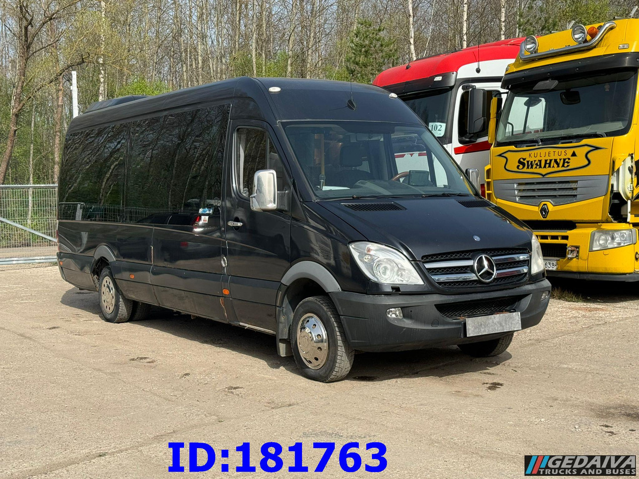 MERCEDES-BENZ Sprinter 518 - VIP - 17 Seater - Autokar: obrázok 4 MERCEDES-BENZ Sprinter 518 - VIP - 17 Seater - Autokar: obrázok 4