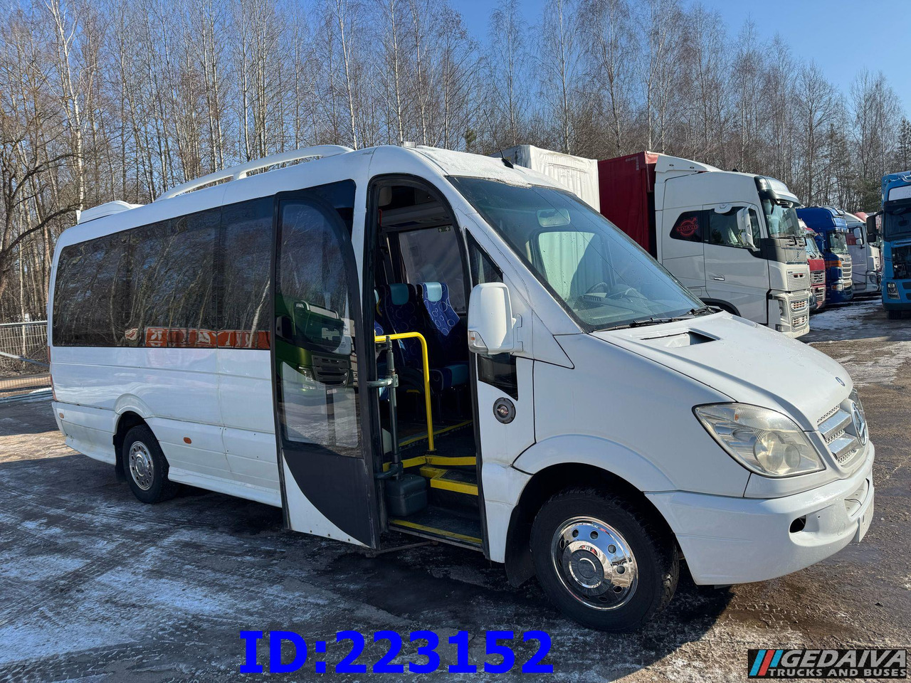 MERCEDES-BENZ Sprinter 518-VIP- 17 places - Autokar: obrázok 1 MERCEDES-BENZ Sprinter 518-VIP- 17 places - Autokar: obrázok 1