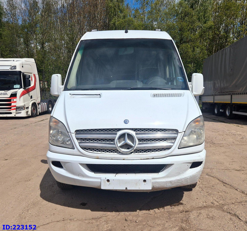 MERCEDES-BENZ Sprinter 518-VIP- 17 places - Minibus, Mikrobus: obrázok 2 MERCEDES-BENZ Sprinter 518-VIP- 17 places - Minibus, Mikrobus: obrázok 2
