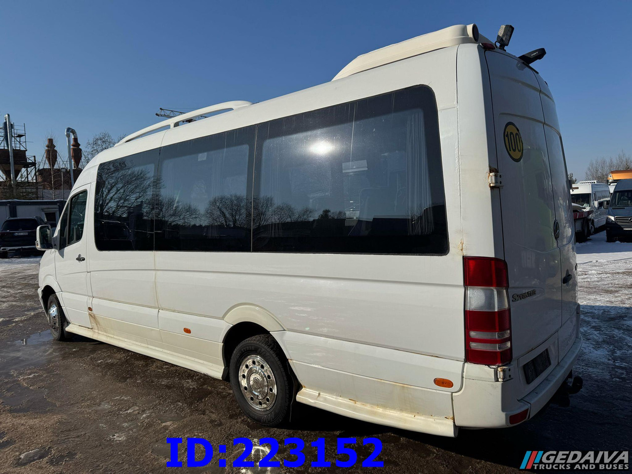 MERCEDES-BENZ Sprinter 518-VIP- 17 places - Autokar: obrázok 5 MERCEDES-BENZ Sprinter 518-VIP- 17 places - Autokar: obrázok 5