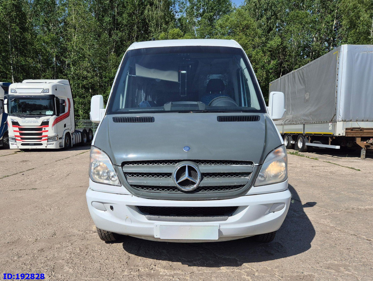 MERCEDES-BENZ Sprinter 519 - 17 place - Euro5 - Minibus, Mikrobus: obrázok 2 MERCEDES-BENZ Sprinter 519 - 17 place - Euro5 - Minibus, Mikrobus: obrázok 2