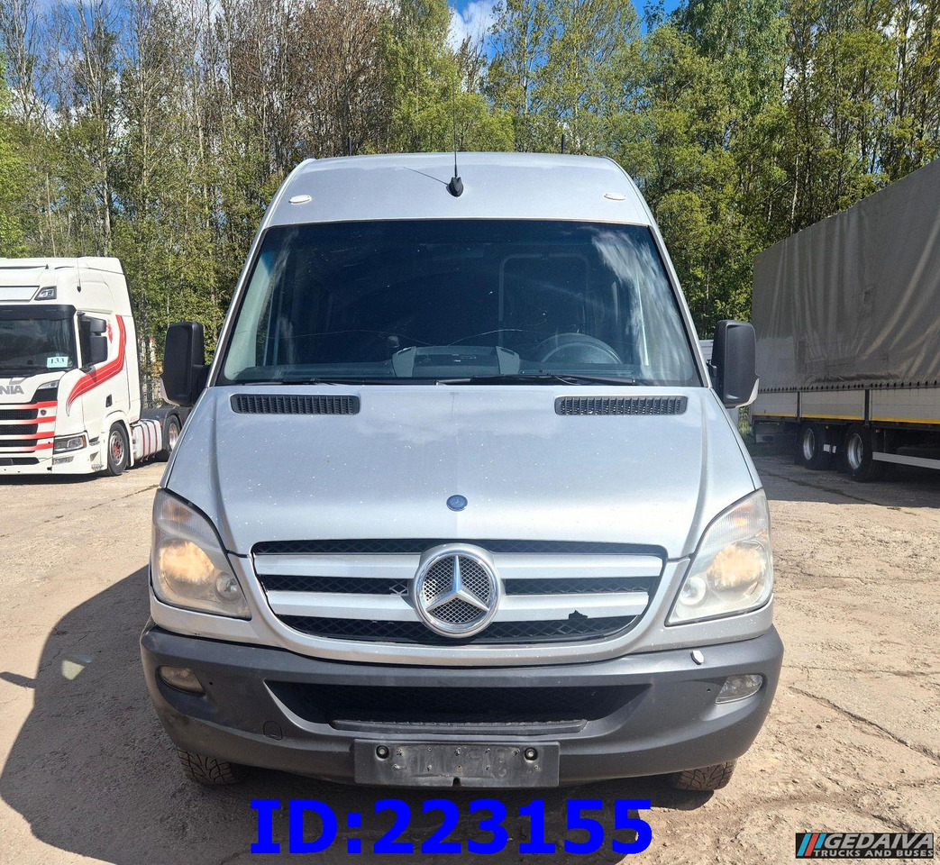 MERCEDES-BENZ Sprinter 519 - Prostyle VIP - 17-seater - Autokar: obrázok 2 MERCEDES-BENZ Sprinter 519 - Prostyle VIP - 17-seater - Autokar: obrázok 2