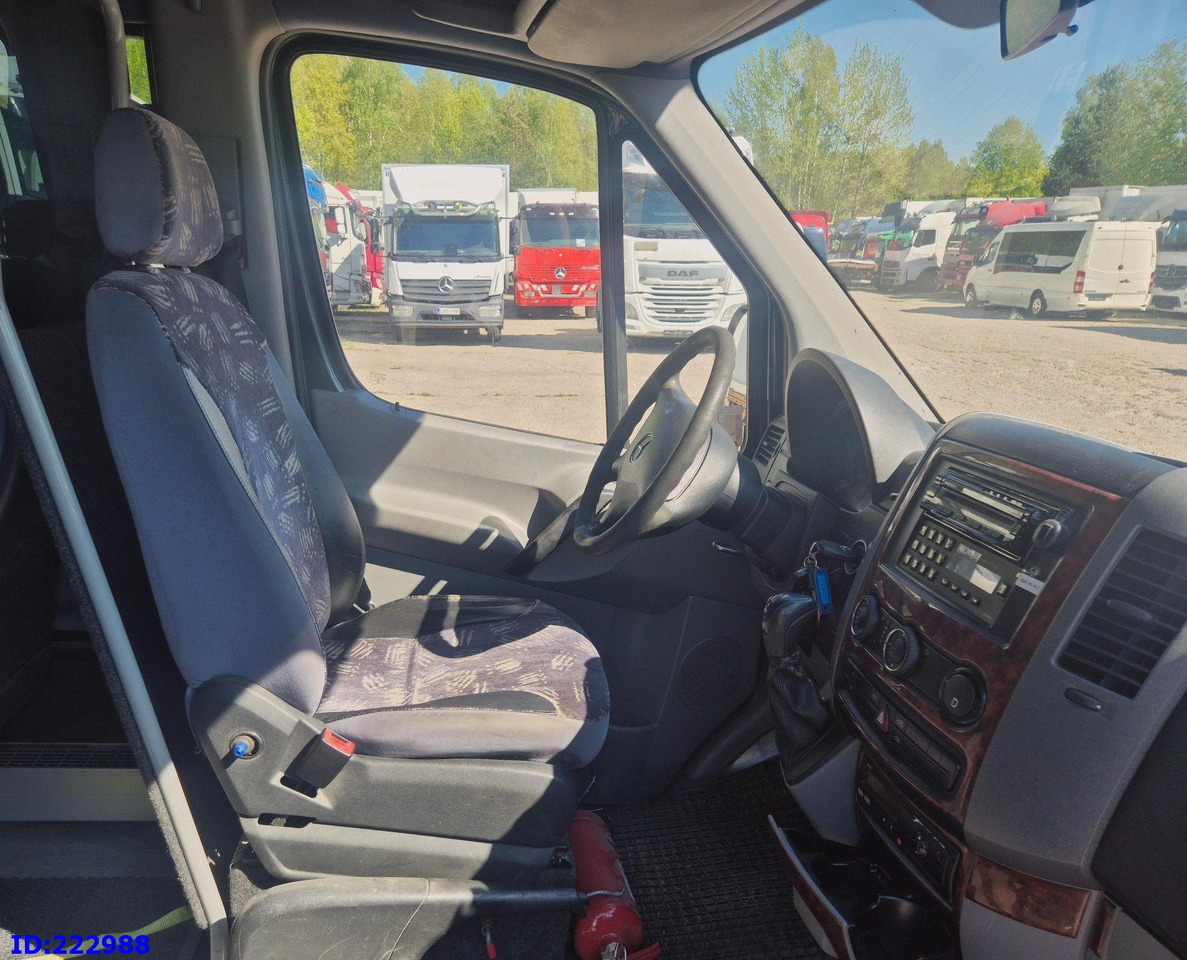 Minibus, Mikrobus MERCEDES-BENZ Sprinter 519 VIP - 17 Seater: obrázok 11 Minibus, Mikrobus MERCEDES-BENZ Sprinter 519 VIP - 17 Seater: obrázok 11