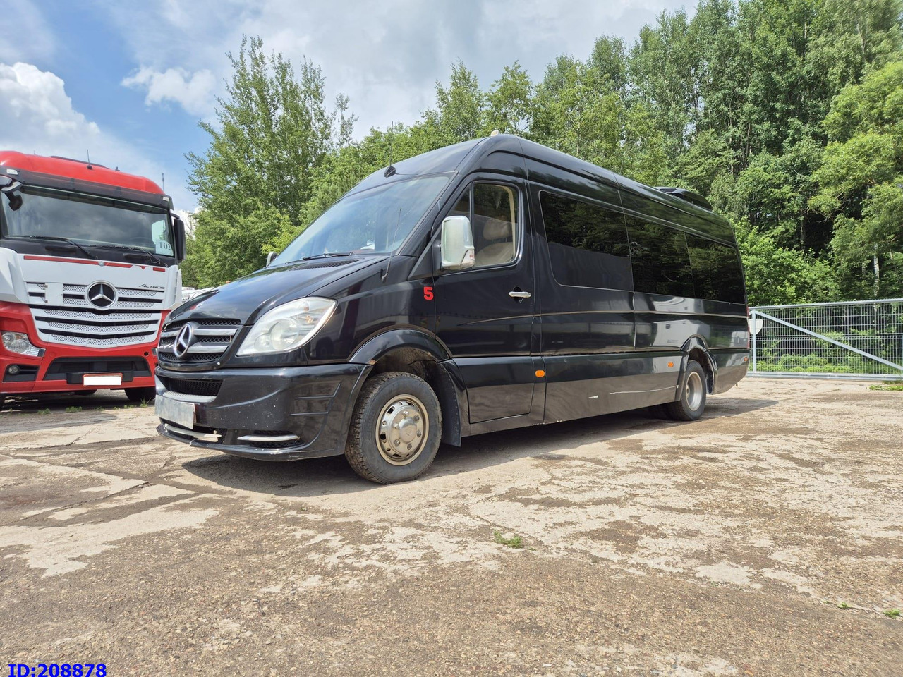 MERCEDES-BENZ Sprinter 519 -VIP- 17 places - Autokar: obrázok 1 MERCEDES-BENZ Sprinter 519 -VIP- 17 places - Autokar: obrázok 1