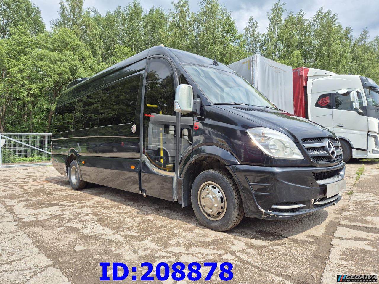 MERCEDES-BENZ Sprinter 519 -VIP- 17 places - Autokar: obrázok 4 MERCEDES-BENZ Sprinter 519 -VIP- 17 places - Autokar: obrázok 4