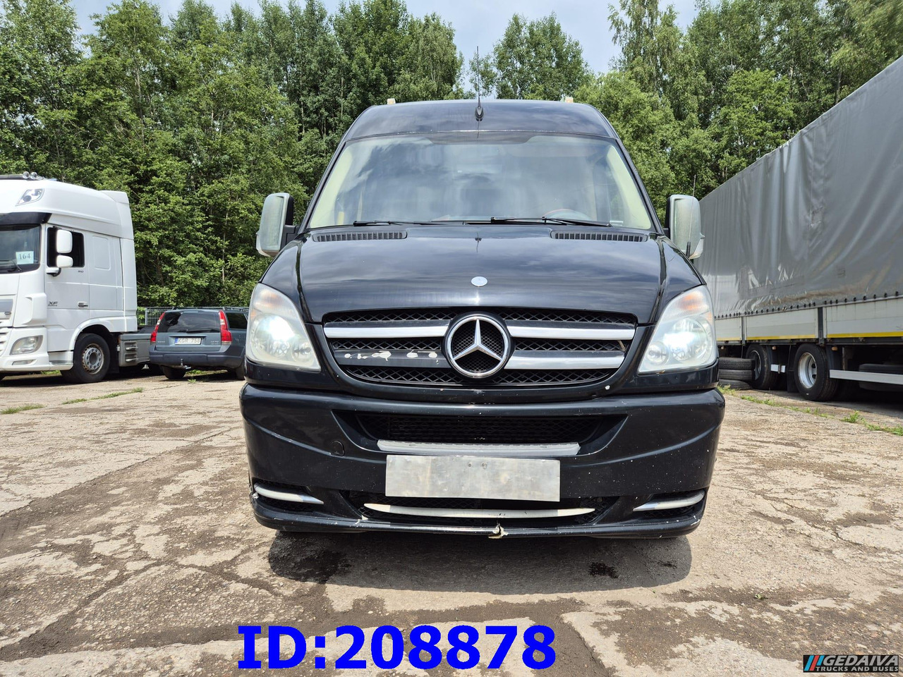 MERCEDES-BENZ Sprinter 519 -VIP- 17 places - Autokar: obrázok 2 MERCEDES-BENZ Sprinter 519 -VIP- 17 places - Autokar: obrázok 2