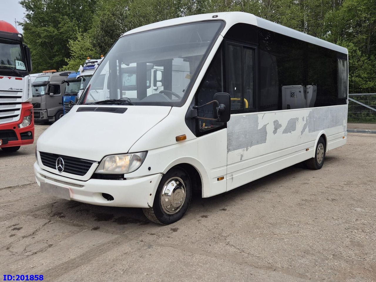 MERCEDES-BENZ Sprinter 616 - 27 Place - Mestský autobus: obrázok 4 MERCEDES-BENZ Sprinter 616 - 27 Place - Mestský autobus: obrázok 4