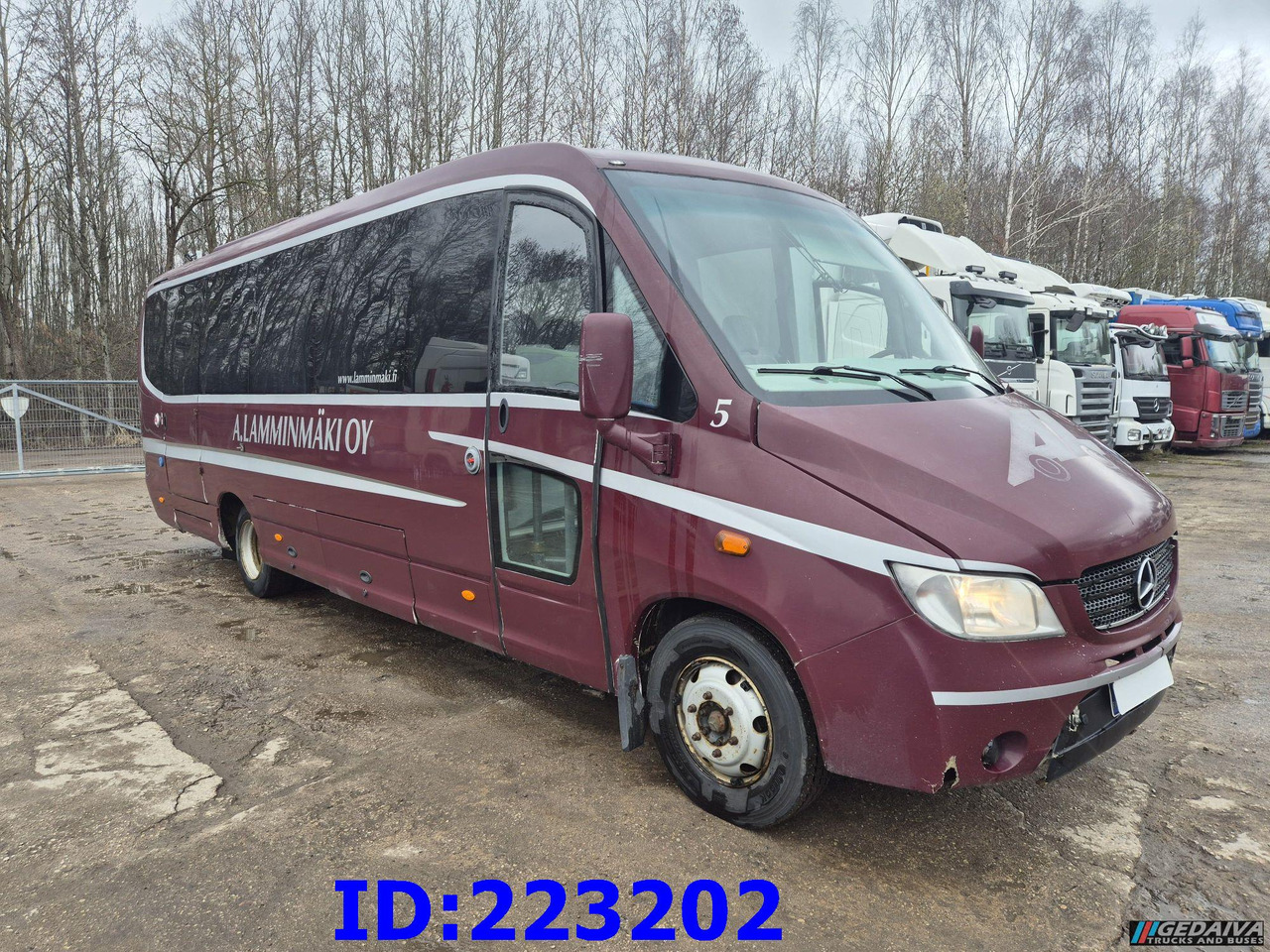 MERCEDES-BENZ Sunrider 818D Vario 33 - Seater - Autokar: obrázok 4 MERCEDES-BENZ Sunrider 818D Vario 33 - Seater - Autokar: obrázok 4