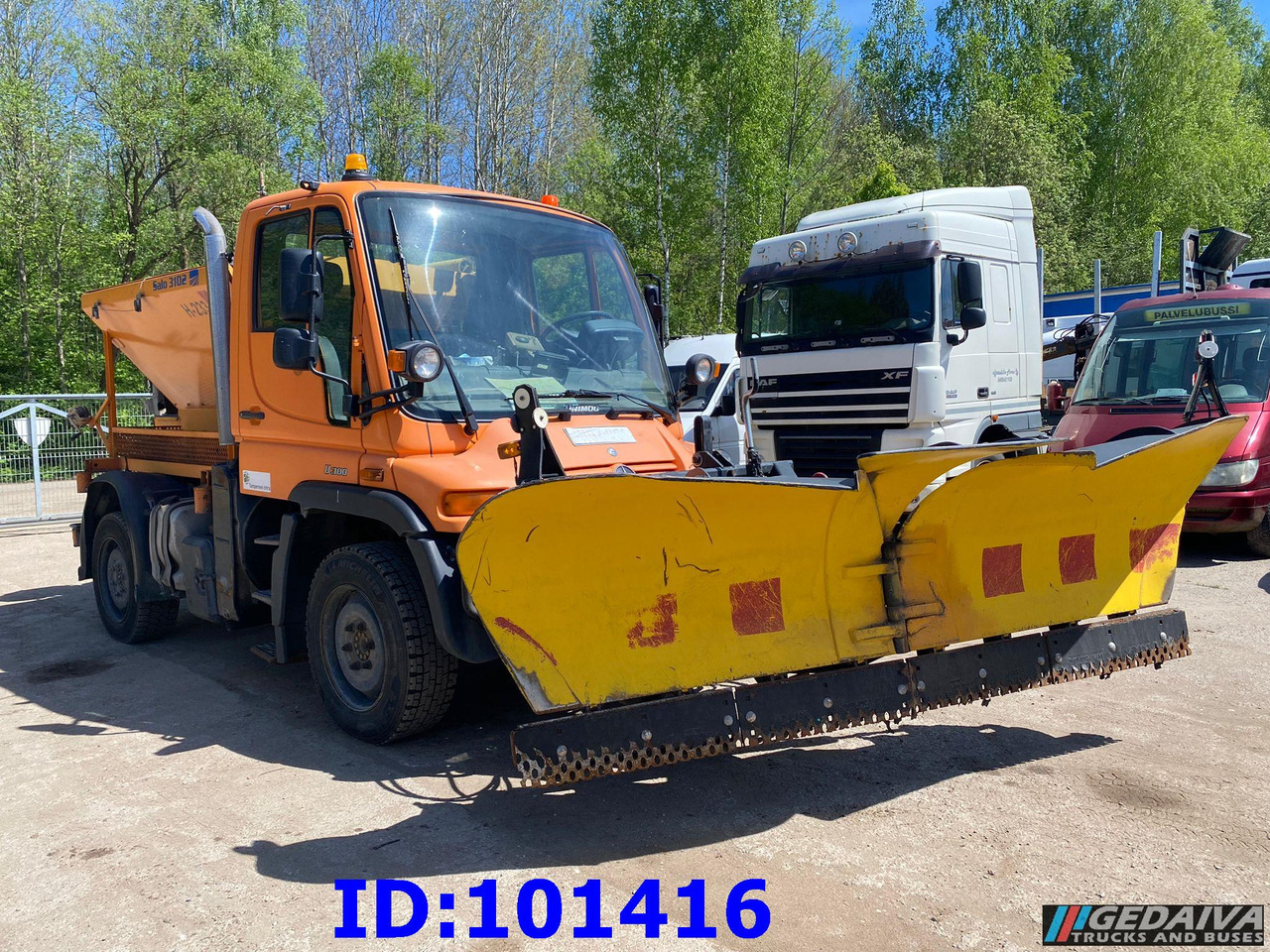 MERCEDES-BENZ Unimog U300 4X4 - Vozidlo na odpratávanie snehu: obrázok 2 MERCEDES-BENZ Unimog U300 4X4 - Vozidlo na odpratávanie snehu: obrázok 2