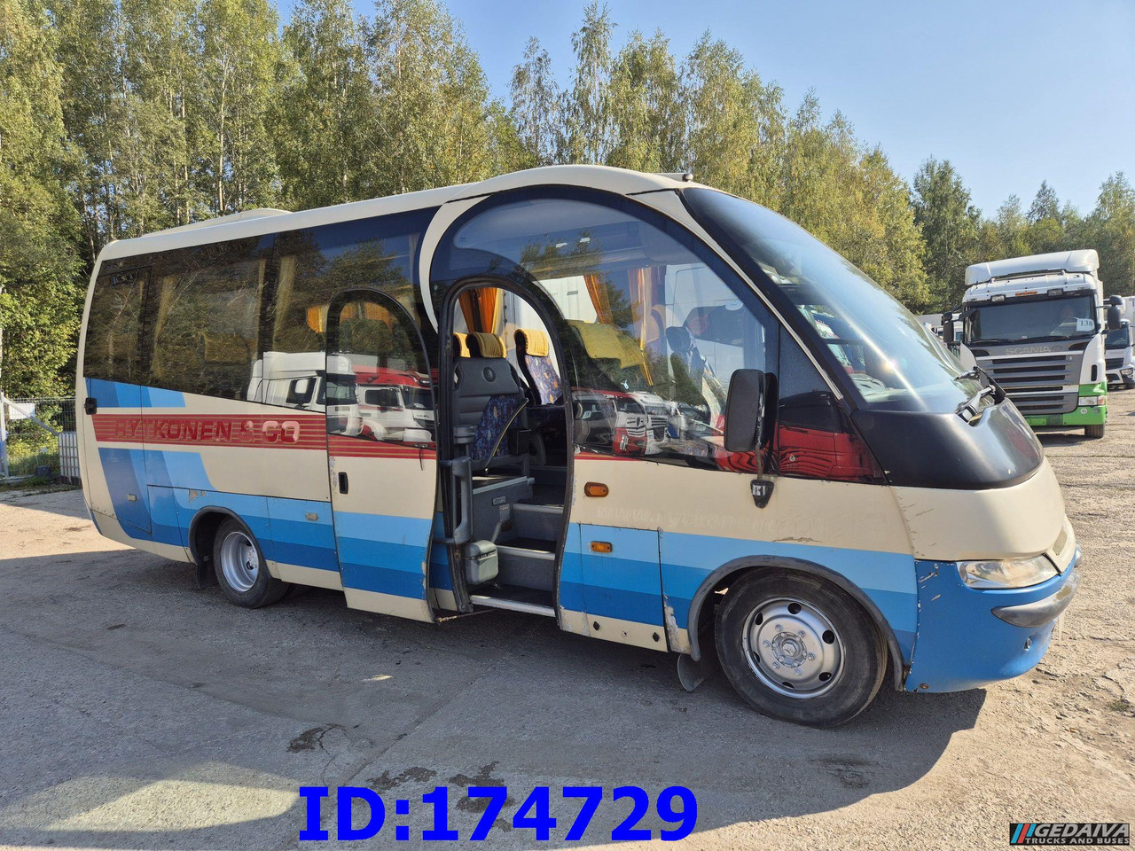MERCEDES-BENZ Vario 815 26-Seater - Autokar: obrázok 4 MERCEDES-BENZ Vario 815 26-Seater - Autokar: obrázok 4