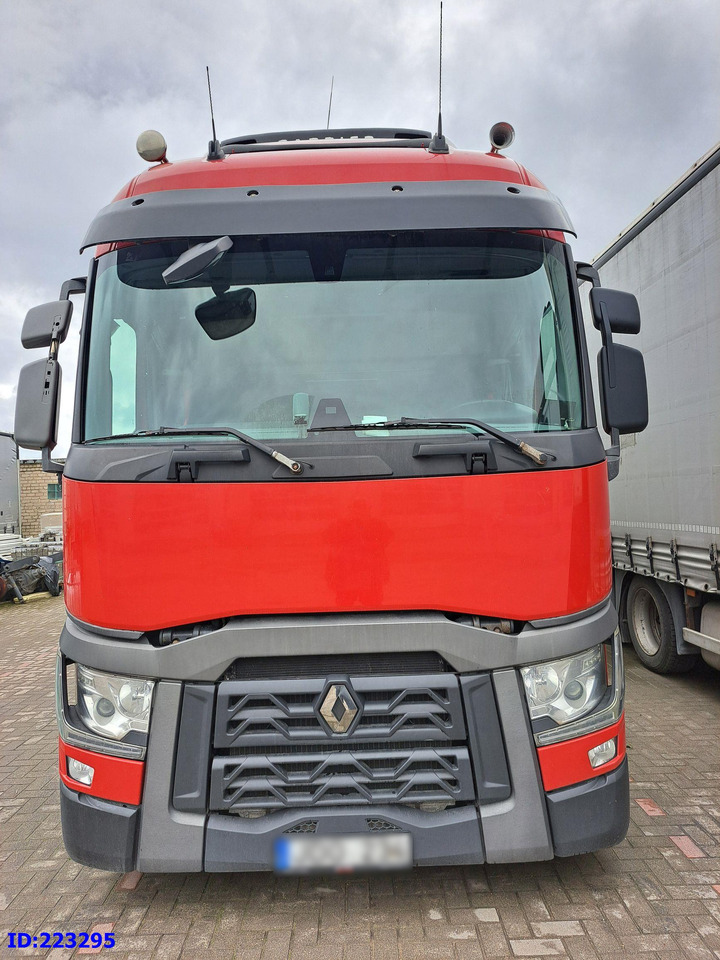 RENAULT T 6x2 Euro 6 Refrigerated + Carrier Supra - Chladirenské nákladné vozidlo: obrázok 2 RENAULT T 6x2 Euro 6 Refrigerated + Carrier Supra - Chladirenské nákladné vozidlo: obrázok 2