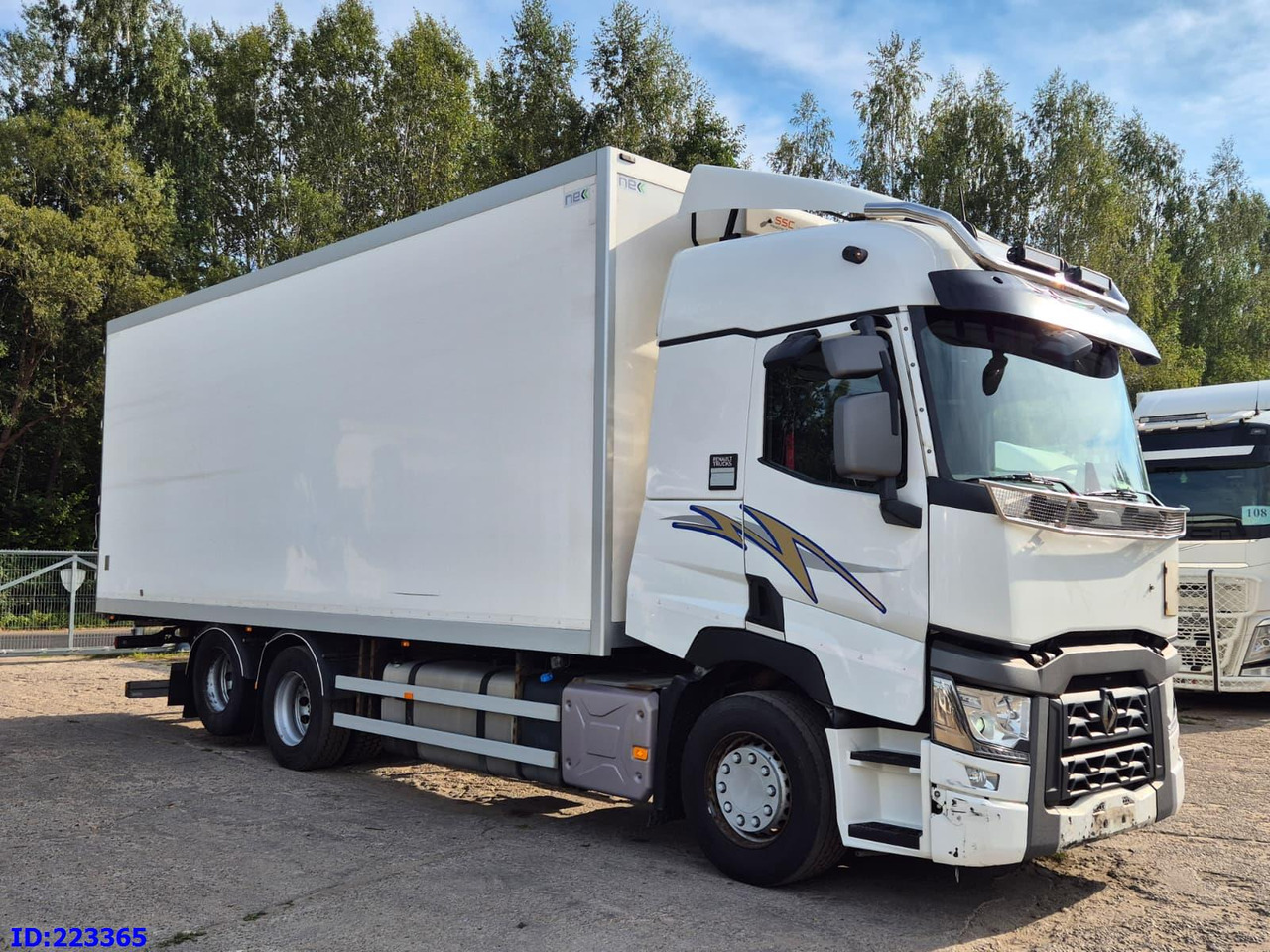 RENAULT T520 6x2 Euro 6 (Box 7.82m) - Skříňový nákladní auto: obrázok 4 RENAULT T520 6x2 Euro 6 (Box 7.82m) - Skříňový nákladní auto: obrázok 4