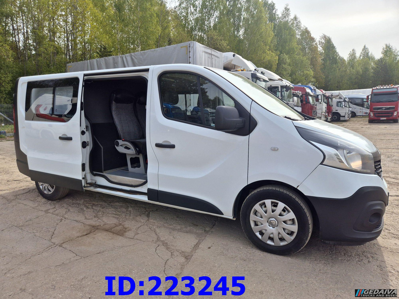 RENAULT Trafic Euro6 - Dodávkа s dvojitou kabínou: obrázok 5 RENAULT Trafic Euro6 - Dodávkа s dvojitou kabínou: obrázok 5