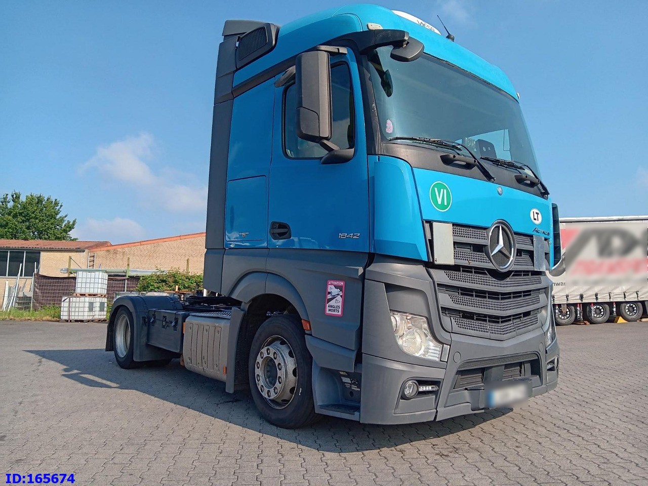 MERCEDES-BENZ Actros 1842 - Mega - Euro6 - Ťahač: obrázok 4 MERCEDES-BENZ Actros 1842 - Mega - Euro6 - Ťahač: obrázok 4