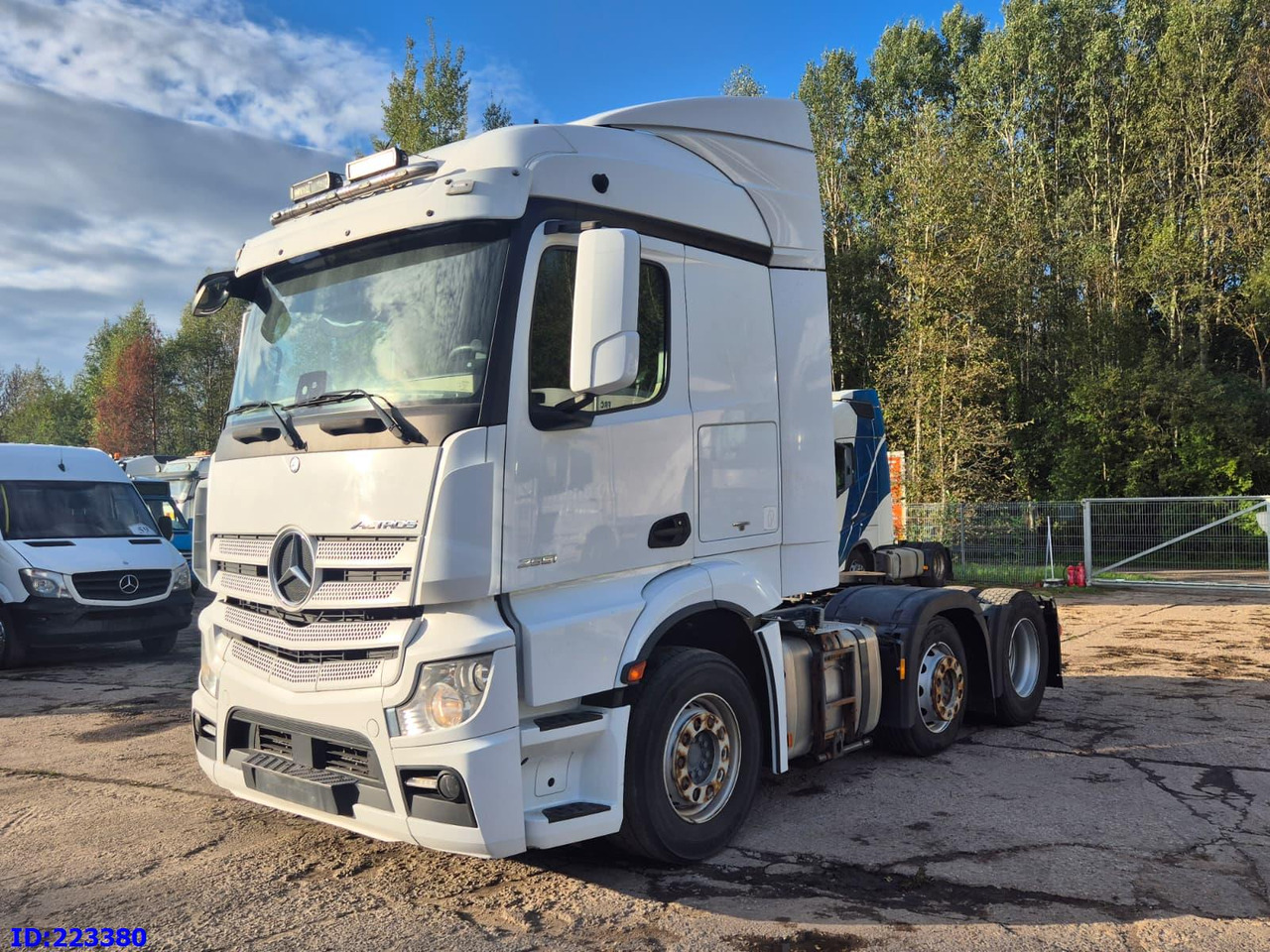 MERCEDES-BENZ Actros 2551 6x2 -Steering axle - Euro6 - Ťahač: obrázok 1 MERCEDES-BENZ Actros 2551 6x2 -Steering axle - Euro6 - Ťahač: obrázok 1