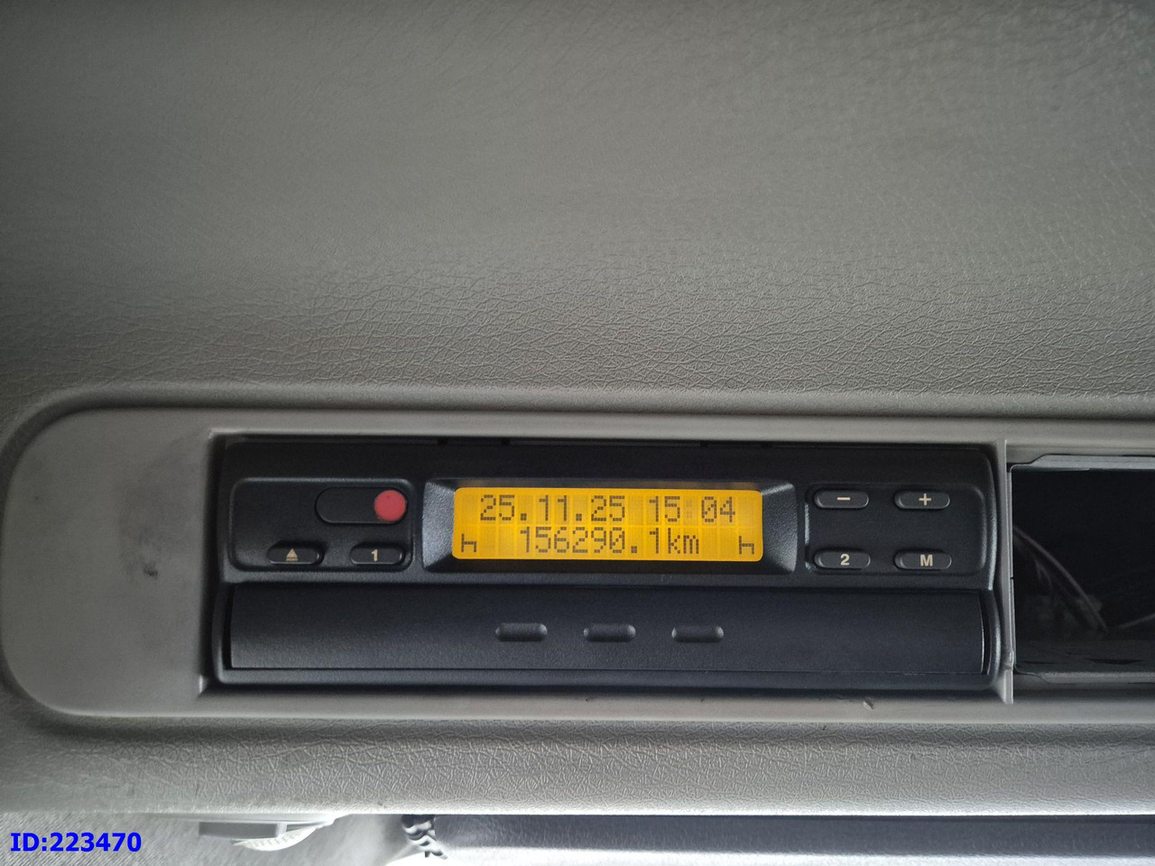 Podvozek s kabinou VOLVO FH12 420HP 6x2: obrázok 17